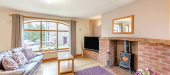 2 bedroom accommodation in Alston