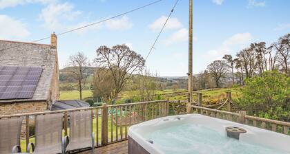 2 bedroom accommodation in Alston