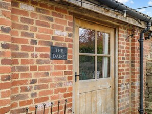 Exterior detail - 1 bedroom accommodation in Arlingham, near Frampton-on-Severn (Arlingham, near Frampton-on-Severn)