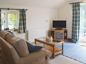 Living area - Located in an ideal base to explore the delights of Norfolk and Suffolk. (Denton, near Harleston)