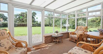 4 bedroom accommodation in Chatcull, near Eccleshall