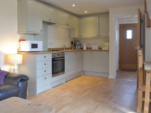 Interior - 1 bedroom accommodation in Binknoll, near Royal Wootton Bassett (Binknoll, near Royal Wootton Bassett)