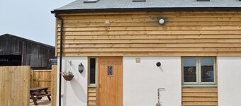 1 bedroom accommodation in Binknoll, near Royal Wootton Bassett