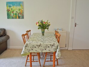 Dining - 2 bedroom accommodation in Maidencombe, near Torquay (Maidencombe, near Torquay)
