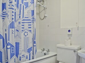 Towels - 2 bedroom accommodation in Maidencombe, near Torquay (Maidencombe, near Torquay)