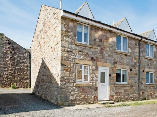 2 bedroom accommodation in Seahouses