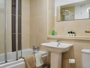 Bathroom - Bleaberry- Hewetson Court (Keswick)