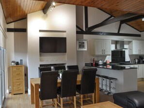 Dining - 4 bedroom accommodation in Otterburn, near Bellingham (Otterburn, near Bellingham)