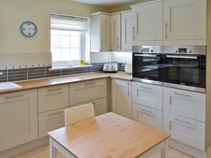 Geschirrspüler, Hochstuhl