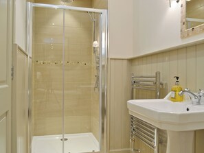 Towels - 1 bedroom accommodation in Meigle (Meigle)