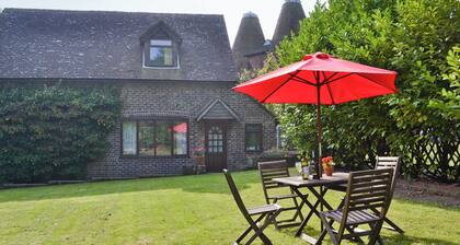 2 bedroom accommodation in Shipbourne, near Sevenoaks