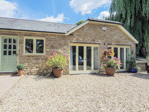 2 bedroom accommodation in Fulbeck, near Grantham