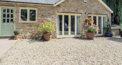 2 bedroom accommodation in Fulbeck, near Grantham