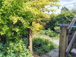 Property grounds - 1 bedroom accommodation in Linkinhorne, near Callington (Linkinhorne, near Callington)