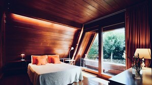Room - Design Cottage with Pool and Parking (Roma)