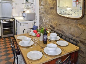 Dining - 3 bedroom accommodation in Staithes, near Whitby (Staithes, near Whitby)