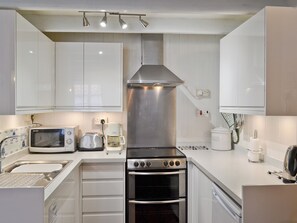 Private kitchen - 3 bedroom accommodation in Staithes, near Whitby (Staithes, near Whitby)