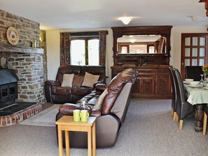 Fireplace - 3 bedroom accommodation in Parkham, near Bideford (Parkham, near Bideford)