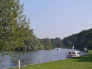 Miscellaneous - 1 bedroom accommodation in Surlingham (Surlingham)