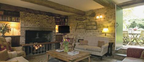 壁炉、Netflix、流媒体服务