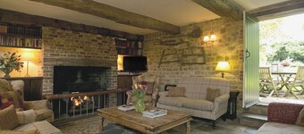 4 bedroom accommodation in Fernhurst