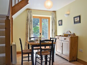 Dining - 1 bedroom accommodation in Lurkenhope, near Knighton (Lurkenhope, near Knighton)