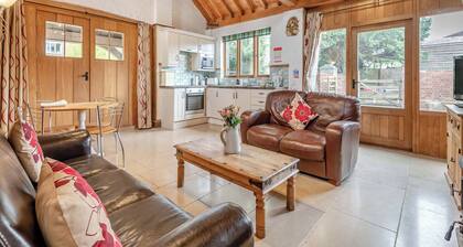 1 bedroom accommodation in Arlingham, near Frampton-on-Severn