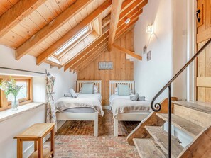 1 bedroom, free WiFi, bed sheets - 1 bedroom accommodation in Arlingham, near Frampton-on-Severn (Arlingham, near Frampton-on-Severn)