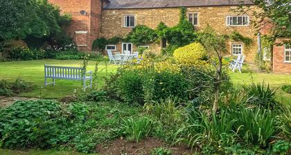 4 bedroom accommodation in Harlaxton, near Grantham
