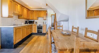 3 huoneen majoitus Hartland Point