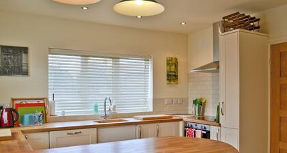 4 bedroom accommodation in Althorpe, near Scunthorpe