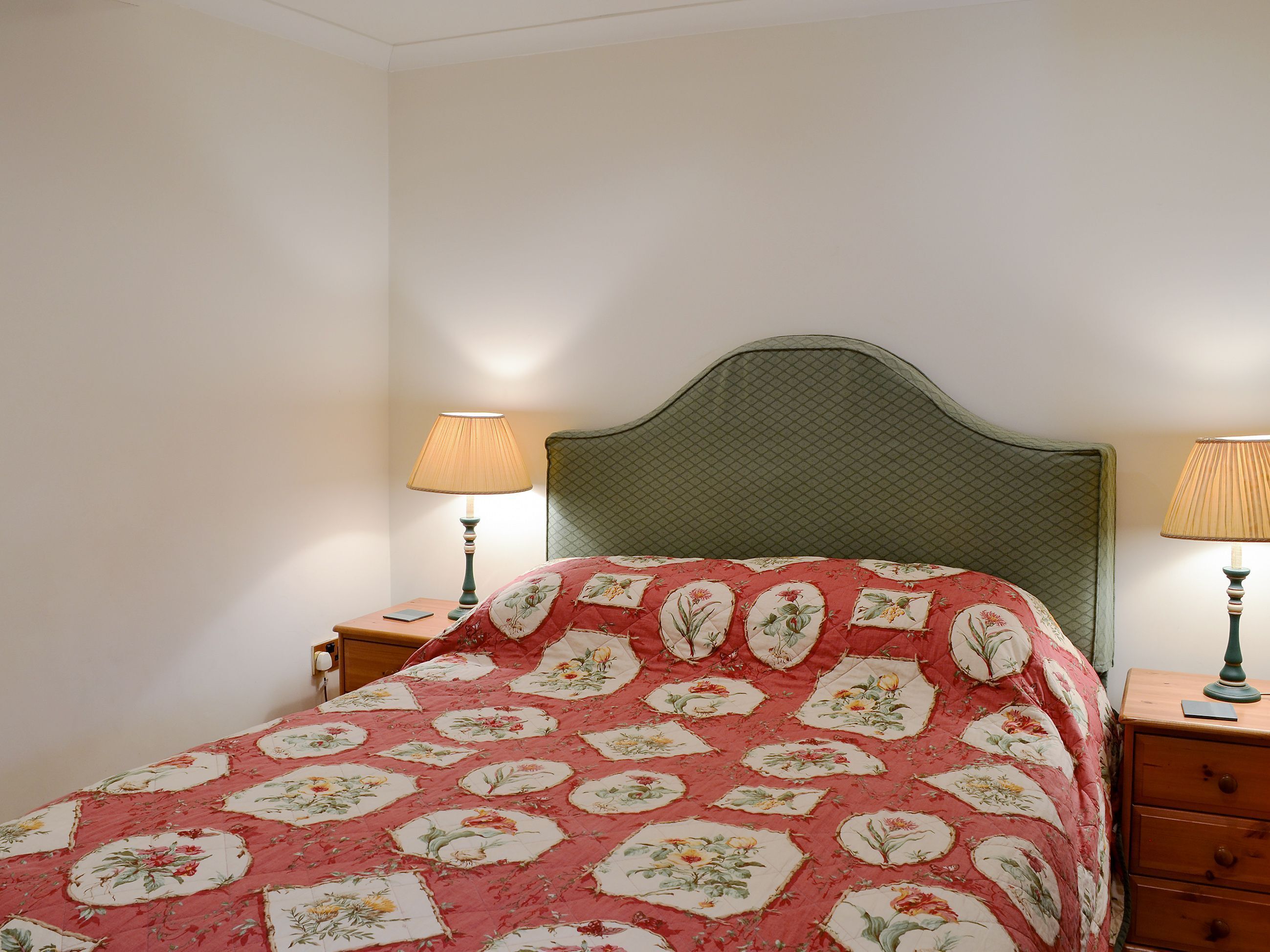 3 dormitorios, wifi gratis, ropa de cama