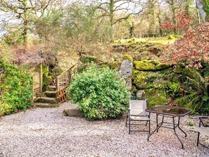 Outdoor dining - 1 bedroom accommodation in Doccombe, near Dunsford (Doccombe, near Dunsford)