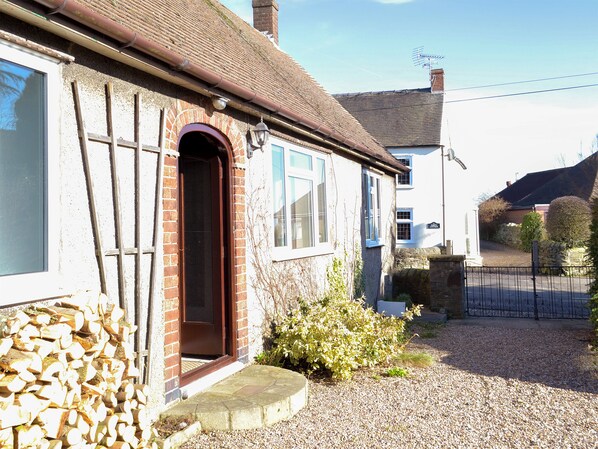 Exterior detail - 2 bedroom accommodation in Pentrich, near Ripley (Pentrich, near Ripley)