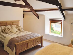 3 bedrooms, free WiFi, bed sheets - 3 bedroom accommodation in Zelah, near Perranporth (Zelah, near Perranporth)
