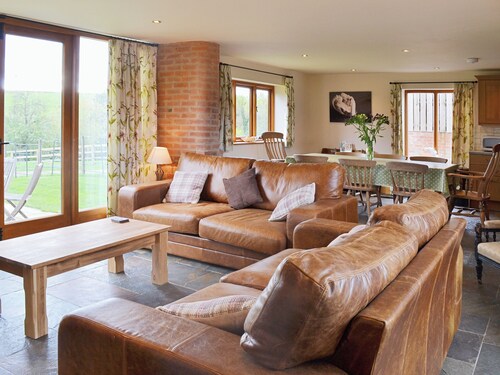 4 Schlafzimmer Unterkunft in Crimscote, near Newbold