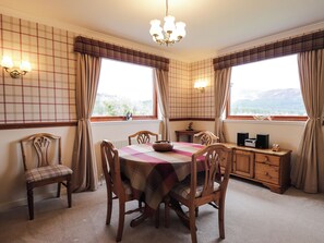Dining - 3 bedroom accommodation in Gorstan, near Garve (Gorstan, near Garve)