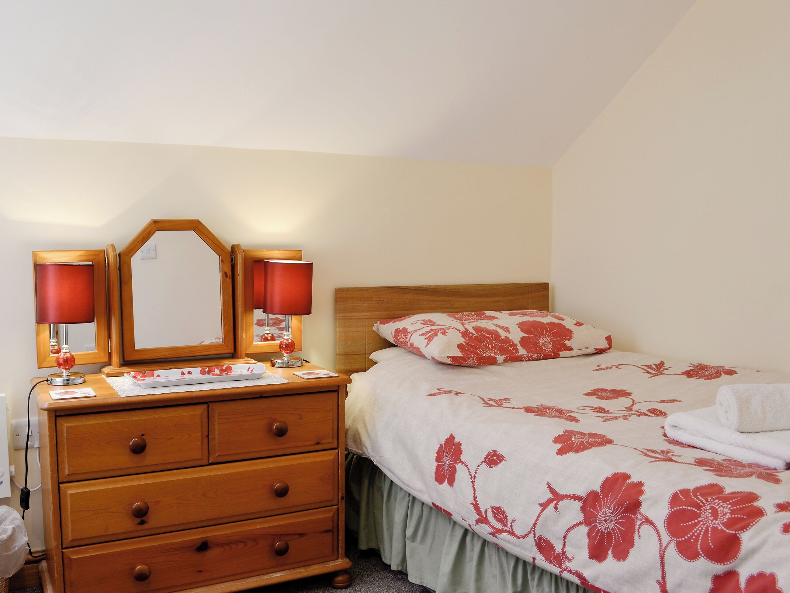 3 bedrooms, free WiFi, bed sheets