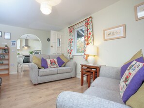 Living area - Challette At Timbertops (Washfield, near Tiverton)