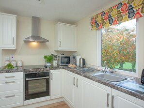 Cookware/dishes/utensils, freezer