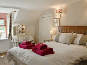 4 habitaciones, wifi gratis y ropa de cama
