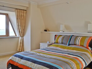 4 soverom, wi-fi (inkludert) og sengetøy