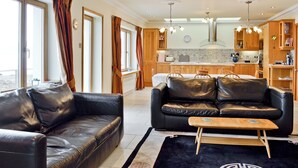 Interior - 4 bedroom accommodation in Tighnabruaich (Tighnabruaich)