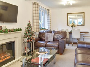 Living area - 3 bedroom accommodation in Bowness-on-Windermere (Bowness-on-Windermere)