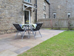Outdoor dining - 2 bedroom accommodation in Hulme End, near Hartington (Hulme End, near Hartington)