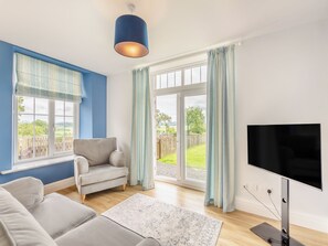 TV - 1 bedroom accommodation in Meathop, near Grange-over-Sands (Meathop, near Grange-over-Sands)