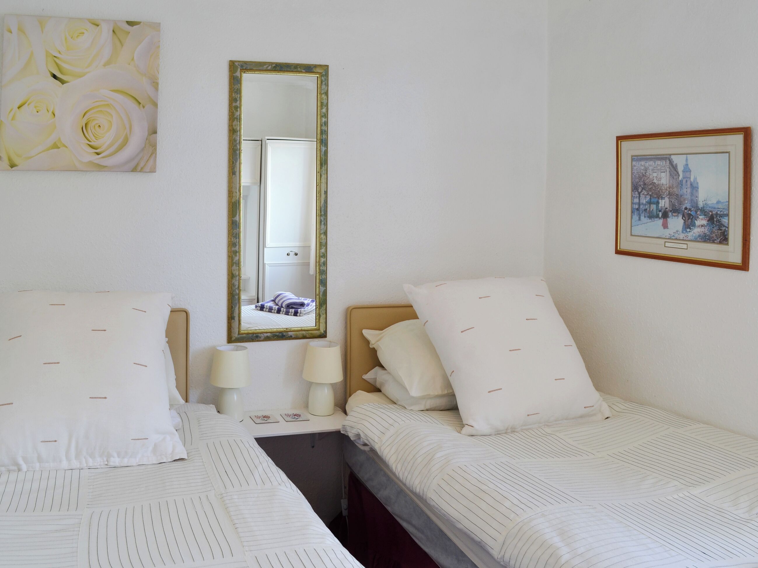 3 habitaciones, wifi gratis y ropa de cama 