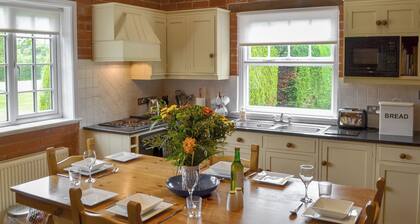 2 bedroom accommodation in Eardisland, near Leominster