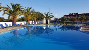 Sesongbasert utendørsbasseng