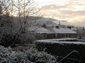 Exterior - 3 bedroom accommodation in Keswick (Keswick)